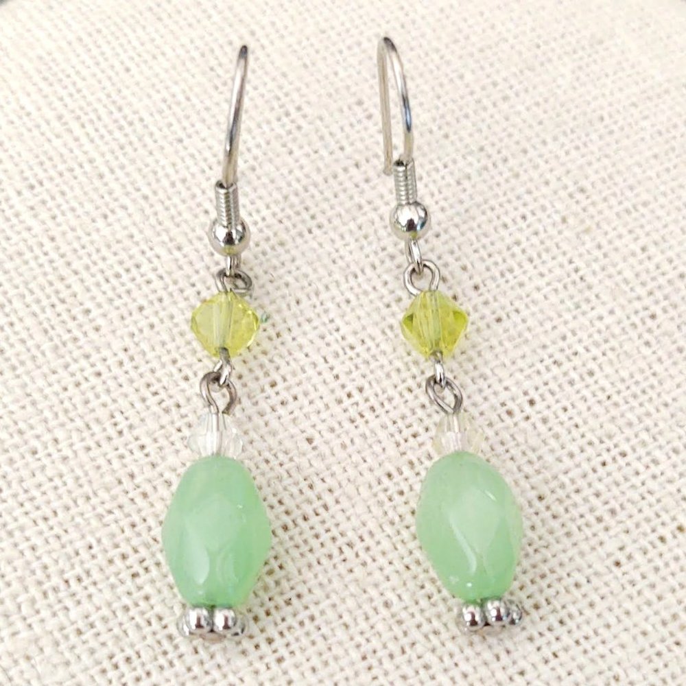 Green and clear glass drop earrings